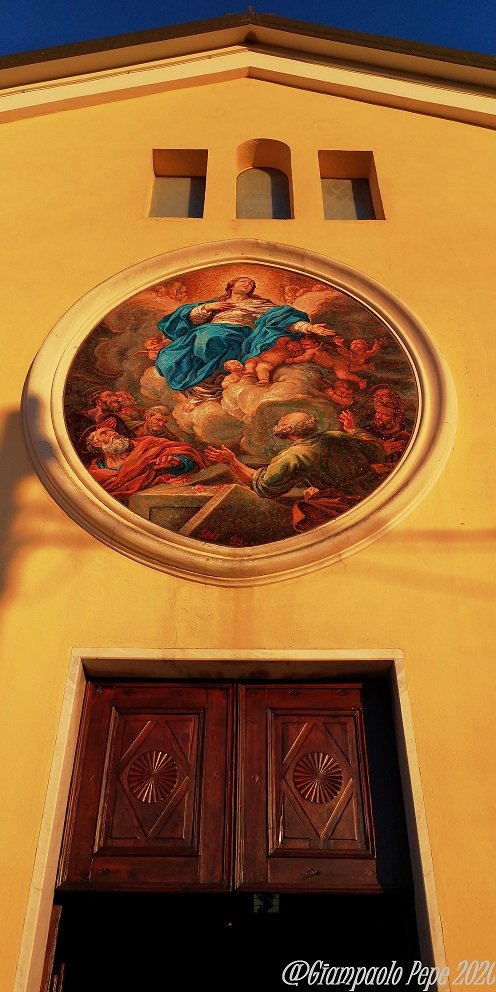 mosaico raffigurante la Madonna del Giordano